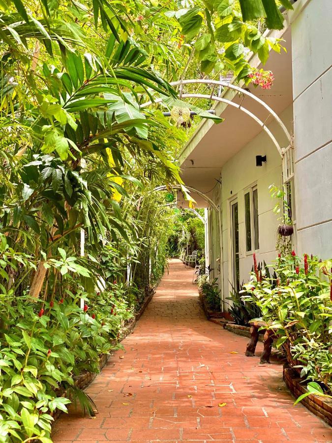 Ngoc Hanh Bungalow Дуонг-Донг Экстерьер фото