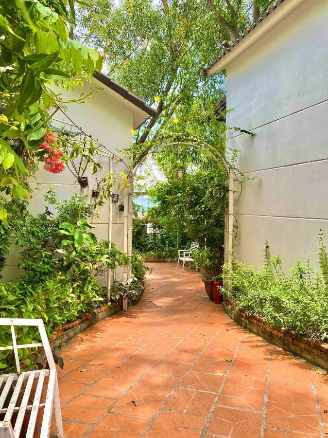 Ngoc Hanh Bungalow Дуонг-Донг Экстерьер фото